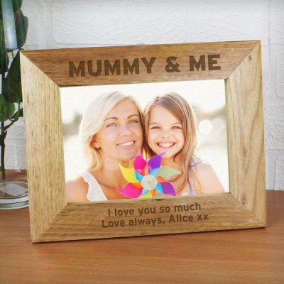 (image for) Personalised Bold Text 7x5 Wooden Photo Frame