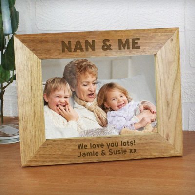 (image for) Personalised Bold Text 7x5 Wooden Photo Frame