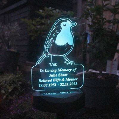 (image for) Personalised Robin Memorial Outdoor Solar Light