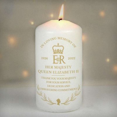 (image for) Personalised Queens Commemorative Wreath Pillar Candle