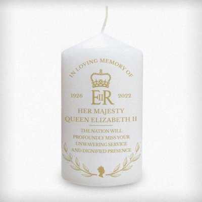 (image for) Personalised Queens Commemorative Wreath Pillar Candle